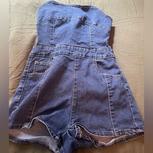 SHEIN romper xsmall , wore once, good condition.